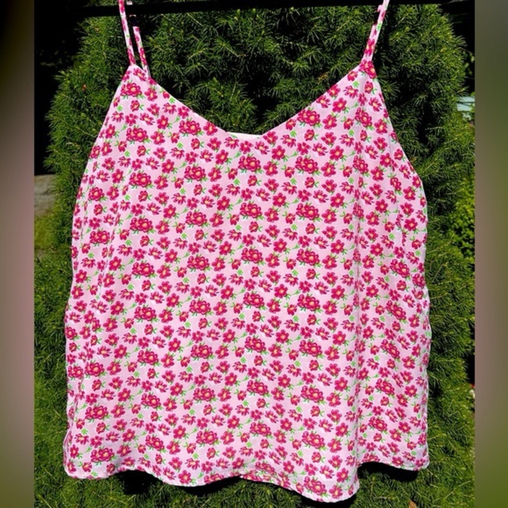 Icone Brand Ladies Size Large cami style top flower pattern